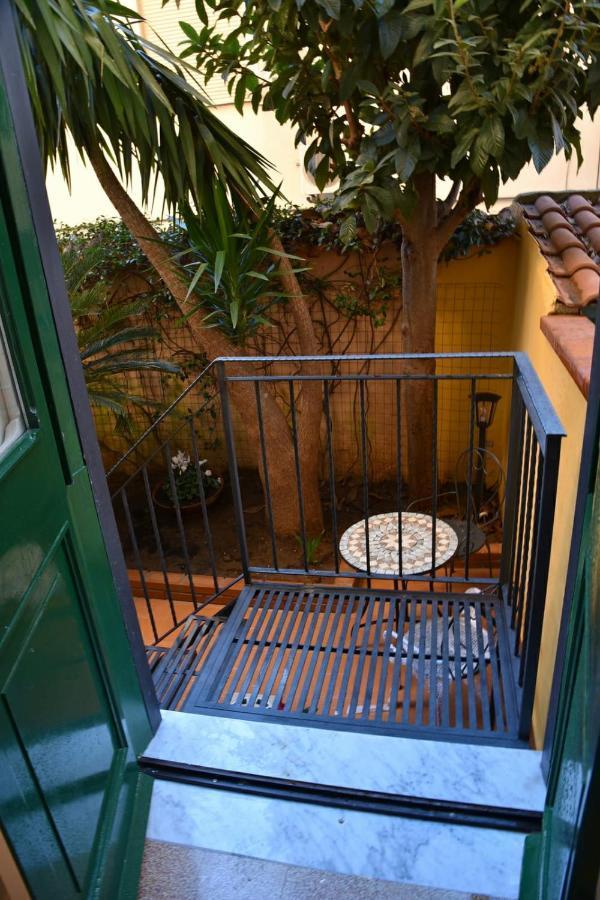 Ripa Garden Room And Suite Salerno Bagian luar foto