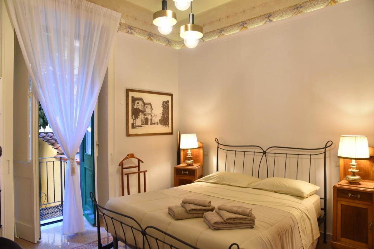 Ripa Garden Room And Suite Salerno Bagian luar foto